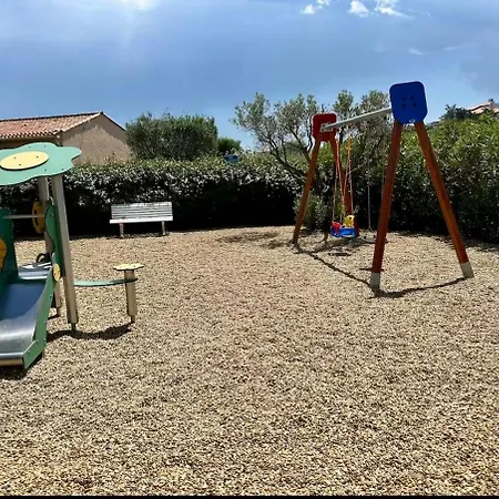 Les Issambres Climatises En Bord De Апартаменты *
